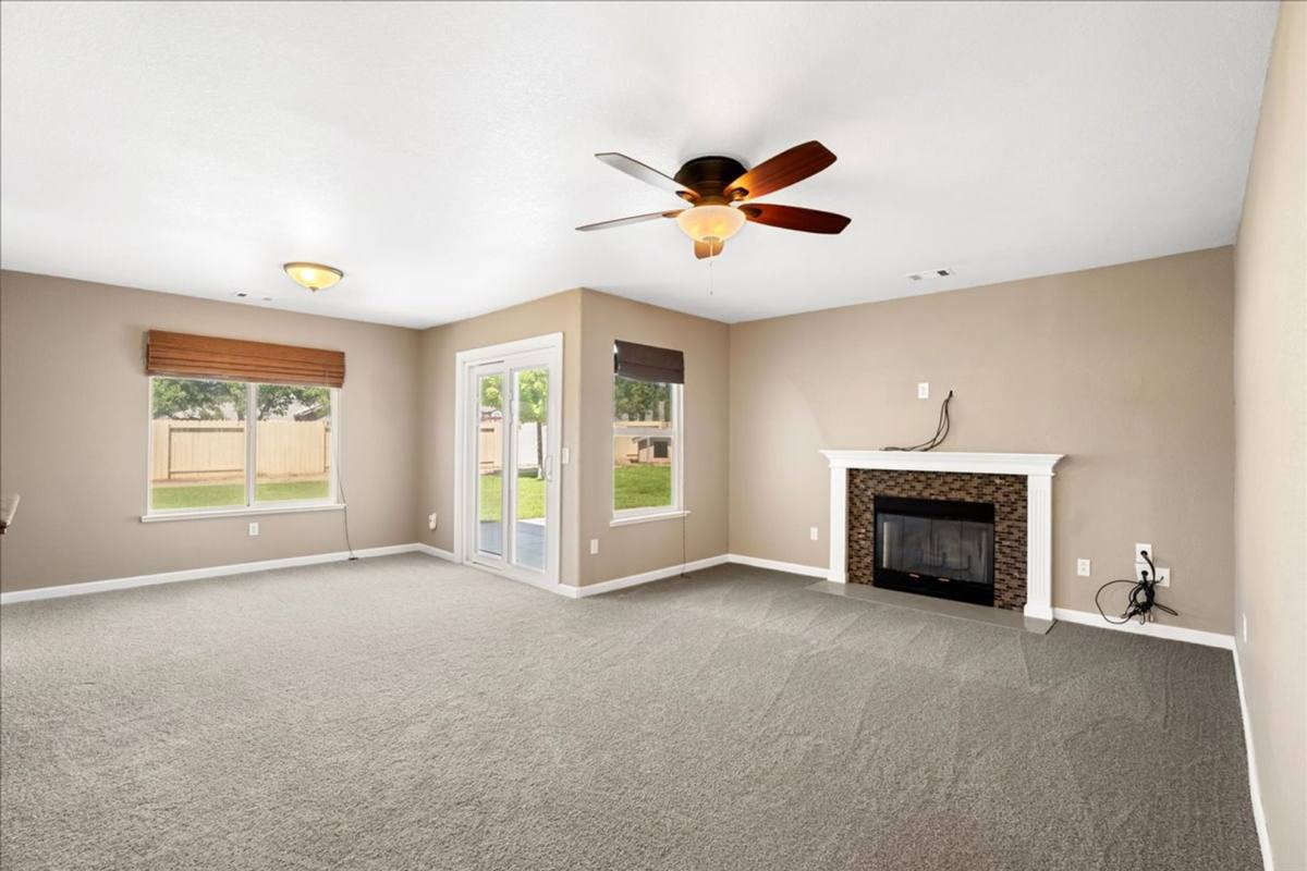 House for rent at 1002 Bay Terrace Dr, Galt, CA 95632