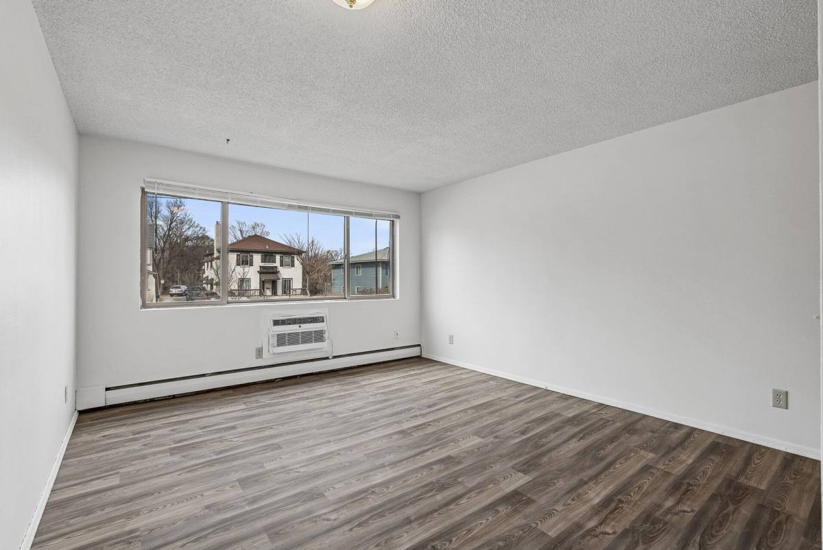 Apartment for rent at 700 10th Ave SE, Minneapolis, MN 55414