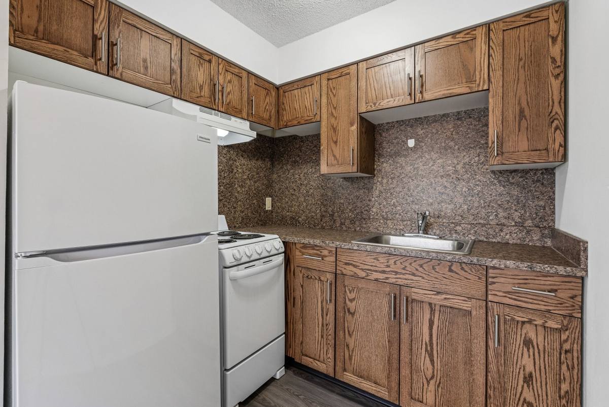 Apartment for rent at 700 10th Ave SE, Minneapolis, MN 55414