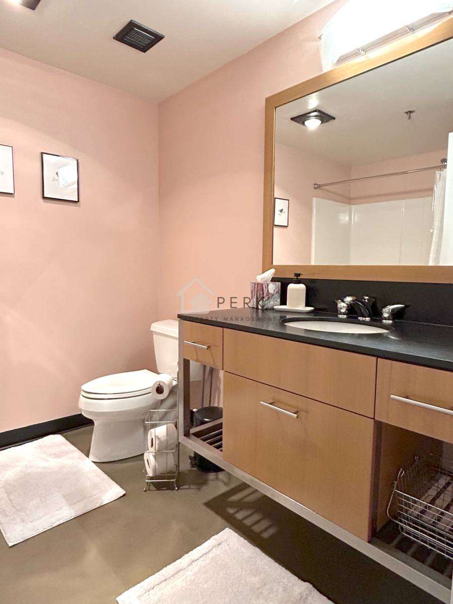 Apartment for rent at 1120 E Cliff Ave, Tacoma, WA 98402