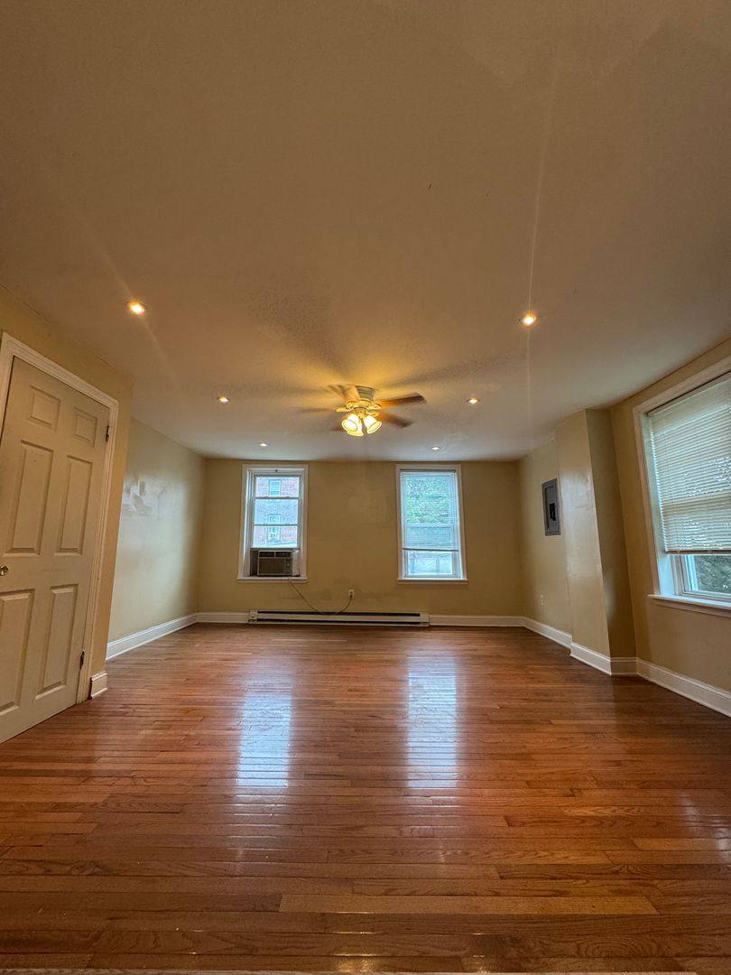 Apartment for rent at 4 Creek Ave, Darby, PA 19023