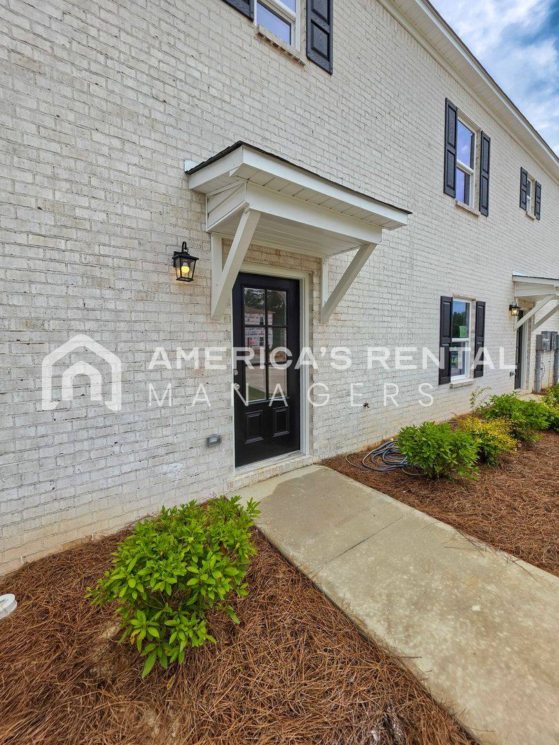 House for rent at 87 Park Dr S, Clanton, AL 35045