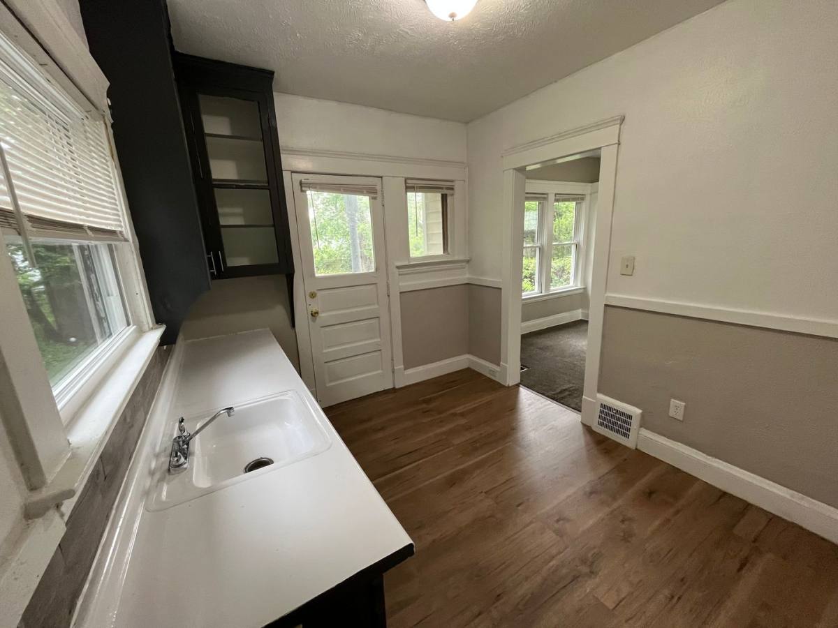 House for rent at 3390 E 135th St, Cleveland, OH 44120