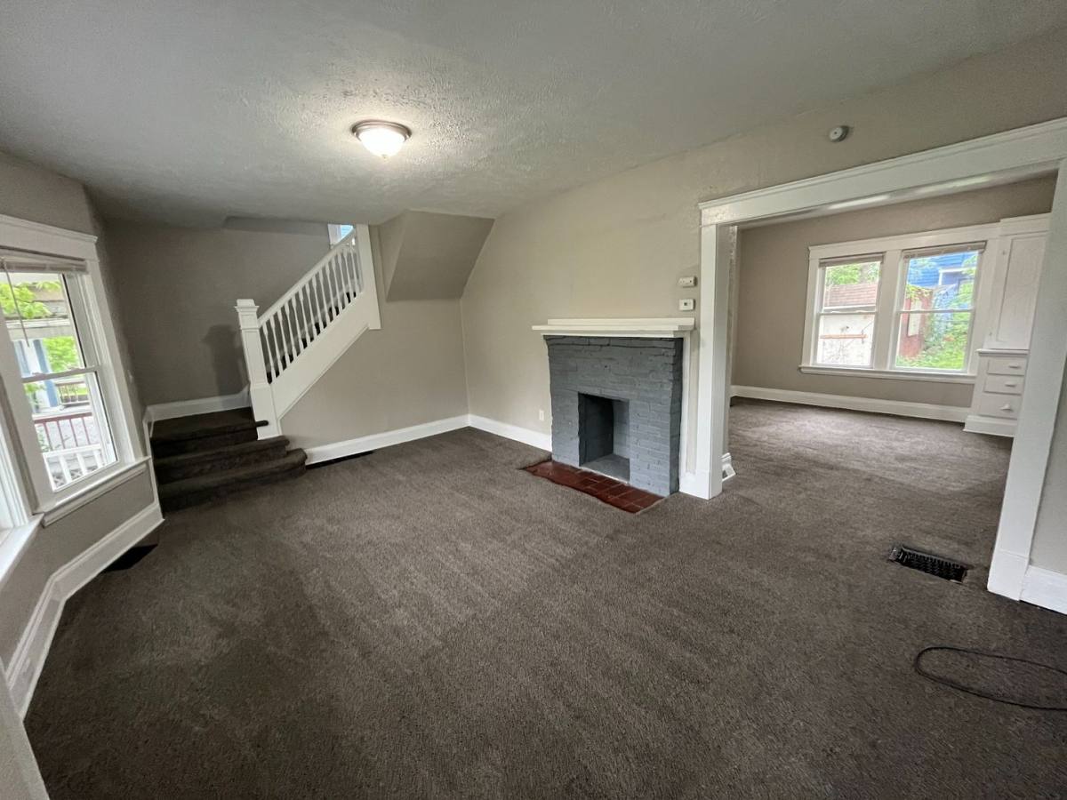 House for rent at 3390 E 135th St, Cleveland, OH 44120