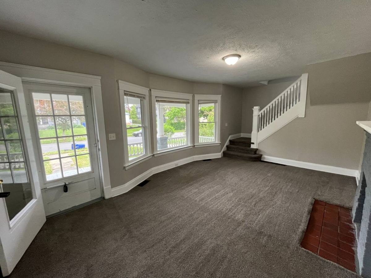 House for rent at 3390 E 135th St, Cleveland, OH 44120