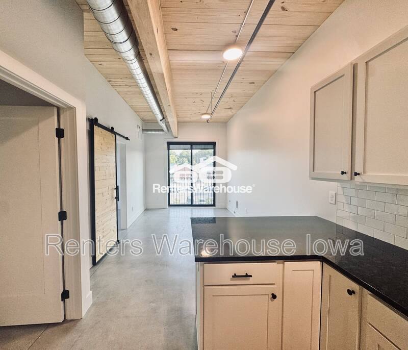 Apartment for rent at 2701 Ingersoll Ave #204, Des Moines, IA 50312