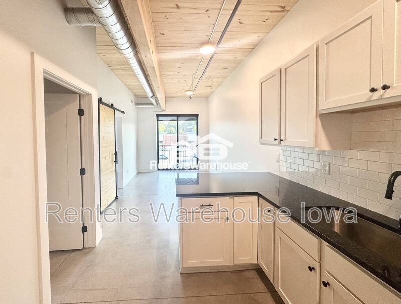 Apartment for rent at 2701 Ingersoll Ave #204, Des Moines, IA 50312