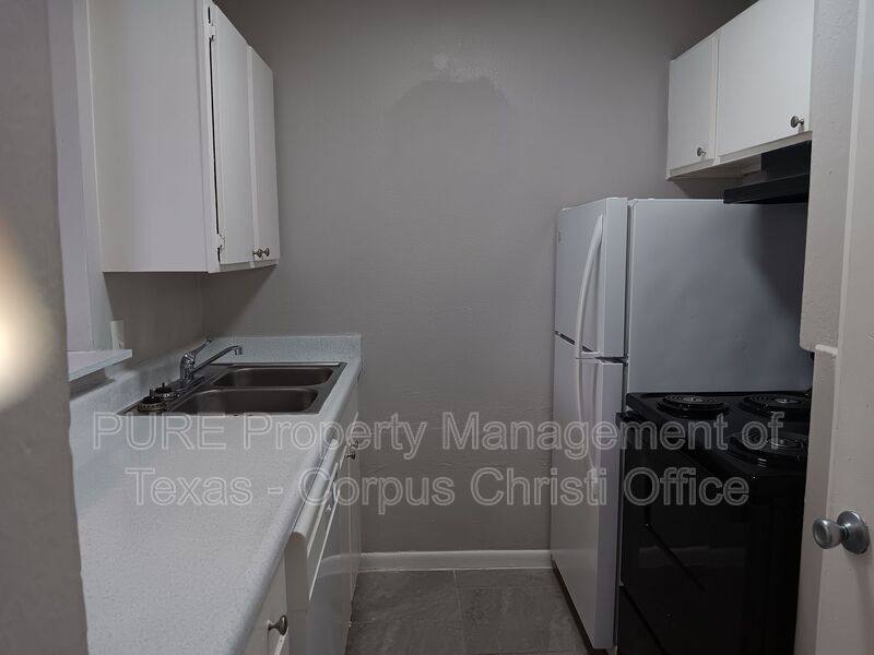 Apartment for rent at 3535 Cottonwood St, Corpus Christi, TX 78411