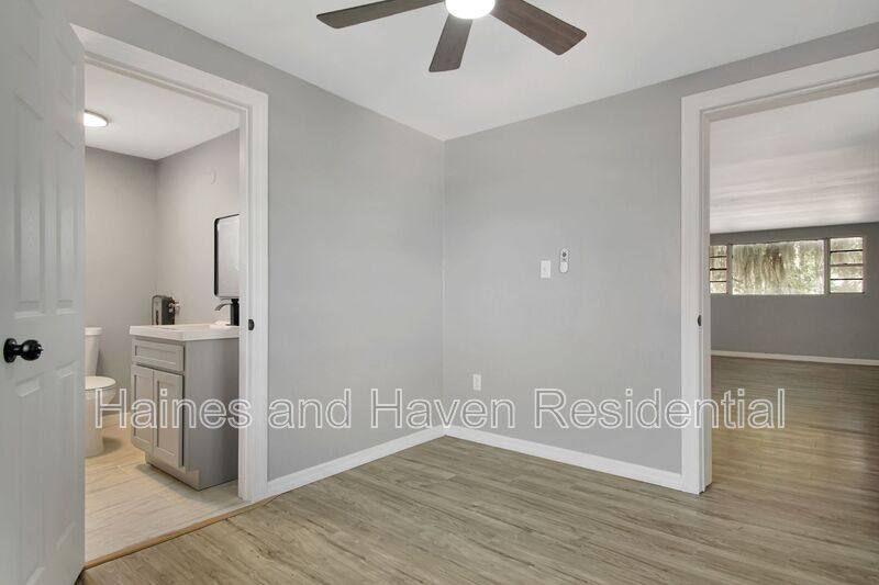Apartment for rent at 669 Ave B NW #10, Winter Haven, FL 33880