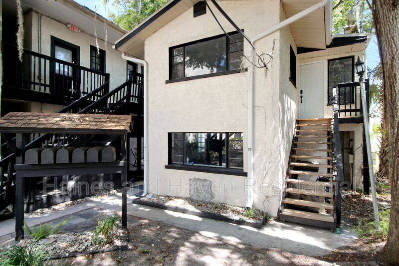Apartment for rent at 669 Ave B NW #10, Winter Haven, FL 33880