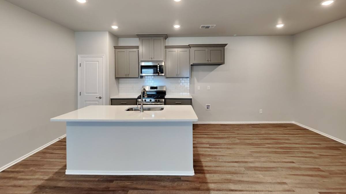 Townhouse for rent at 9336 NW 124th St, Yukon, OK 73099