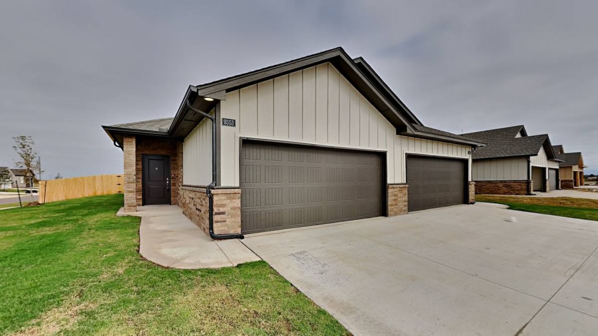 Townhouse for rent at 9336 NW 124th St, Yukon, OK 73099