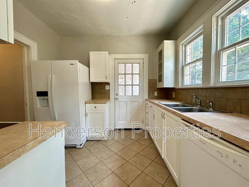 House for rent at 1326 St Julien, Charlotte, NC 28205