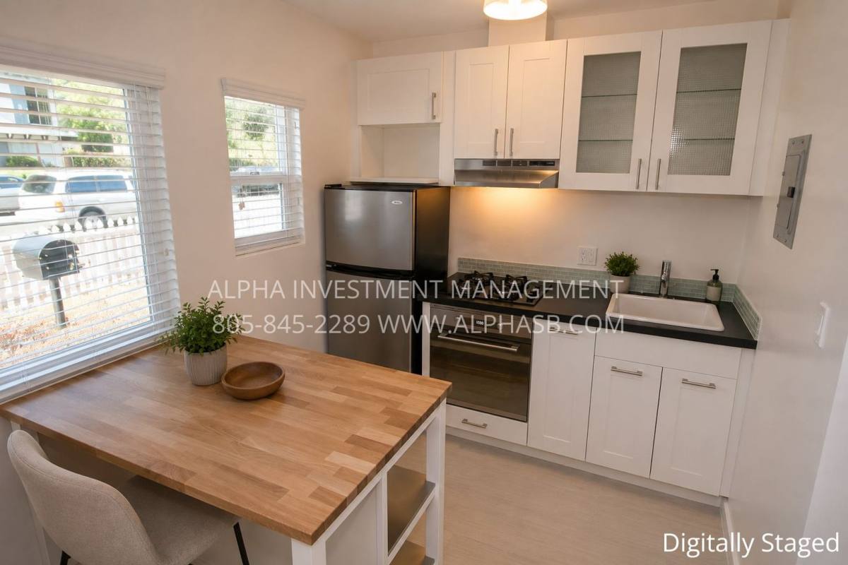 Apartment for rent at 323 W Quinto St, Santa Barbara, CA 93105