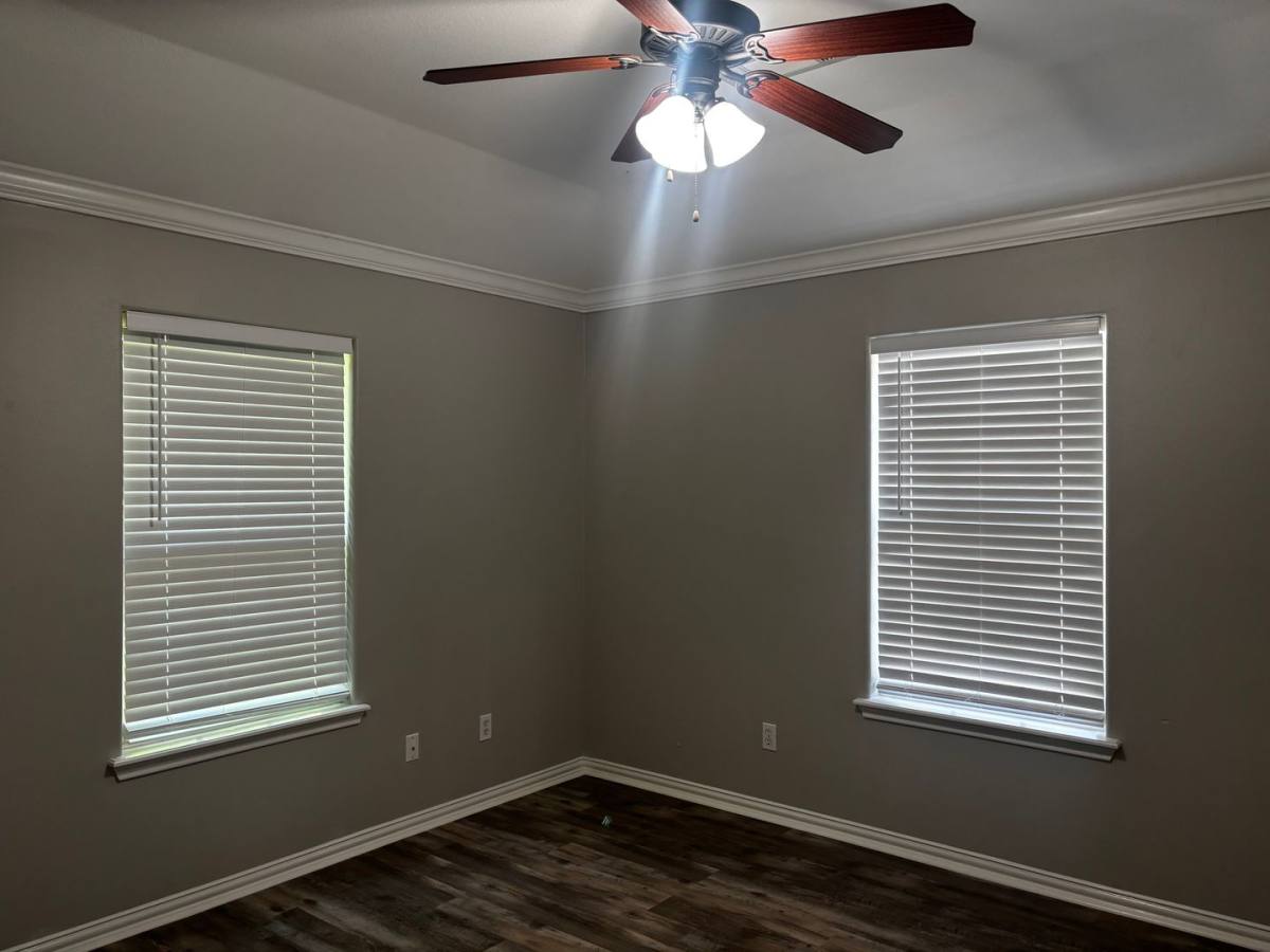 House for rent at 227 Greenleaf St, Huntsville, TX 77340
