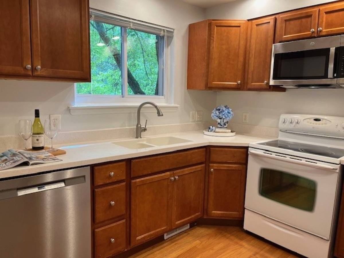 House for rent at 107-B Sue Ann Court, Carrboro, NC 27510