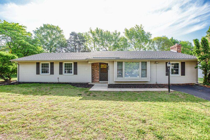 House for rent at 825 Barkley Dr, Fredericksburg, VA 22407