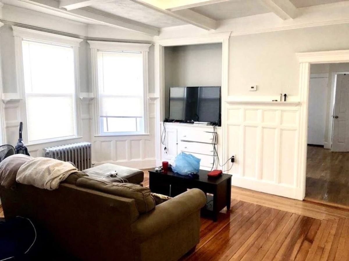 Apartment for rent at 117 Thornton St #A2, Roxbury, MA 02119
