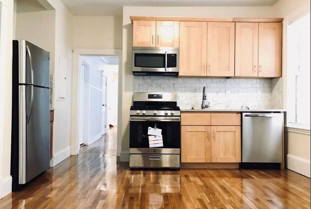 Apartment for rent at 117 Thornton St #A2, Roxbury, MA 02119