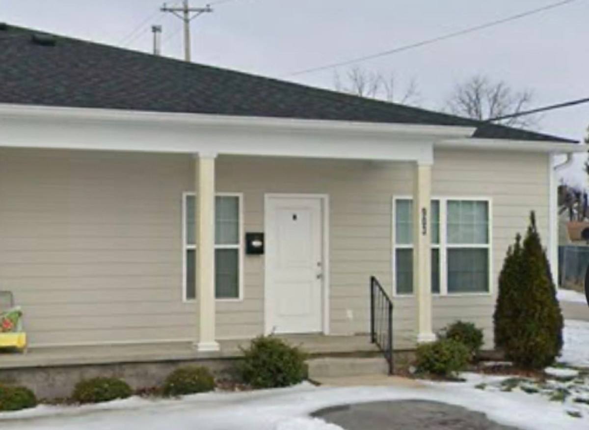 Apartment for rent at 903 Fair St, Bowling Green, KY 42101