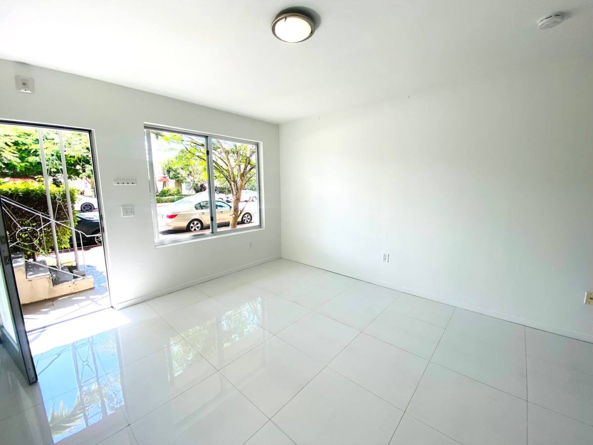 Condo for rent at 801 15th St #102, Miami Beach, FL 33139