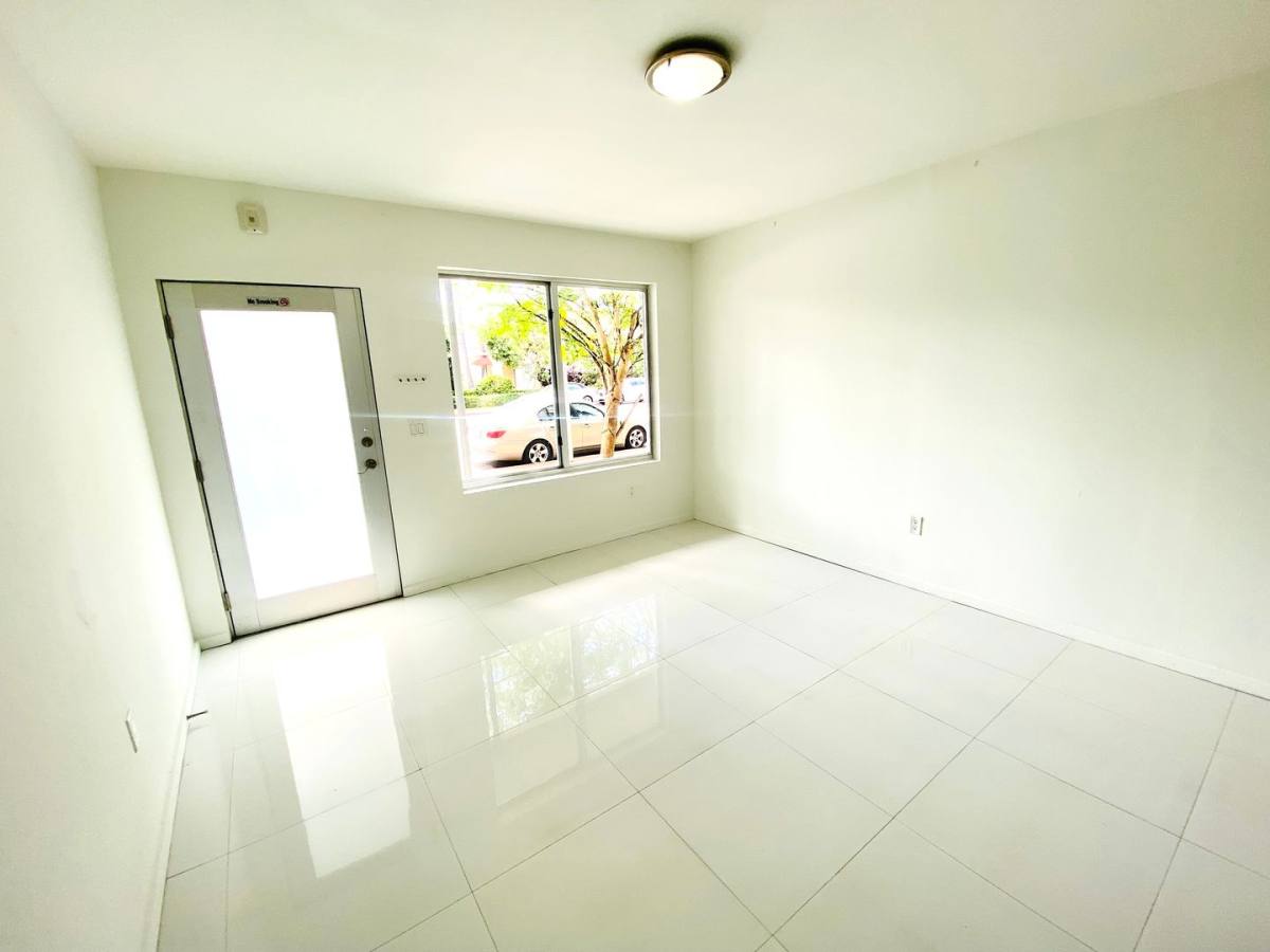 Condo for rent at 801 15th St #102, Miami Beach, FL 33139