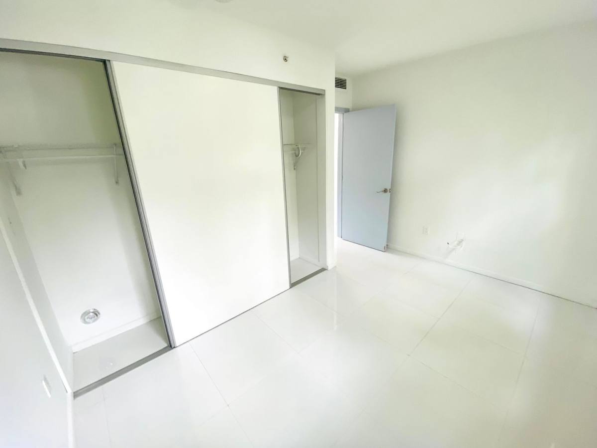 Condo for rent at 801 15th St #102, Miami Beach, FL 33139