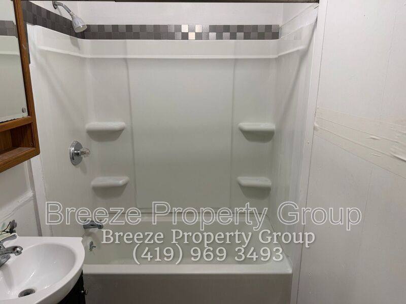 House for rent at 340 S Pierce St, Lima, OH 45801