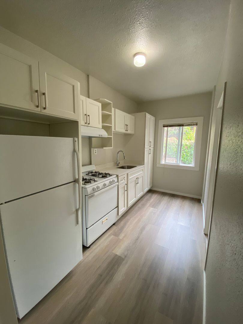 Apartment for rent at 316 Oakland Ave, Oakland, CA 94610