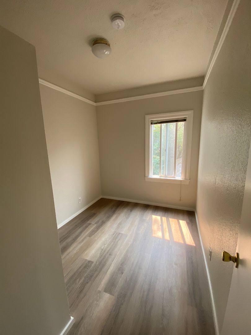 Apartment for rent at 316 Oakland Ave, Oakland, CA 94610
