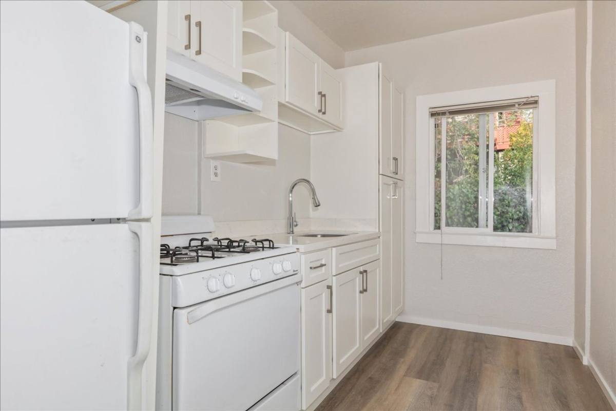 Apartment for rent at 316 Oakland Ave, Oakland, CA 94610