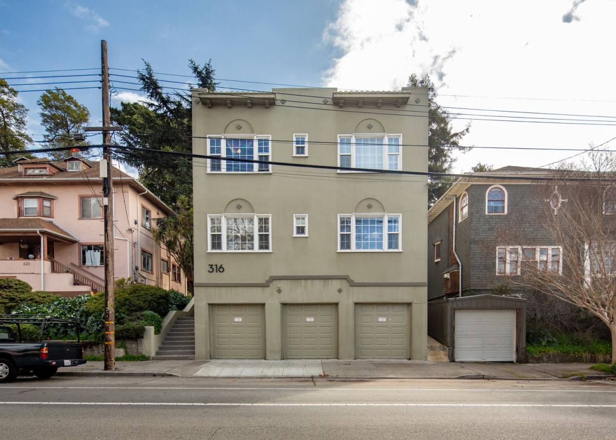 Apartment for rent at 316 Oakland Ave, Oakland, CA 94610