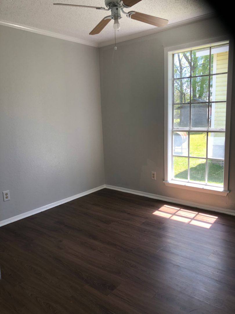 Apartment for rent at 1147 Cornwell, Shreveport, LA 71101