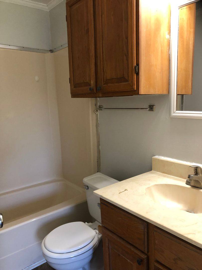Apartment for rent at 1147 Cornwell, Shreveport, LA 71101