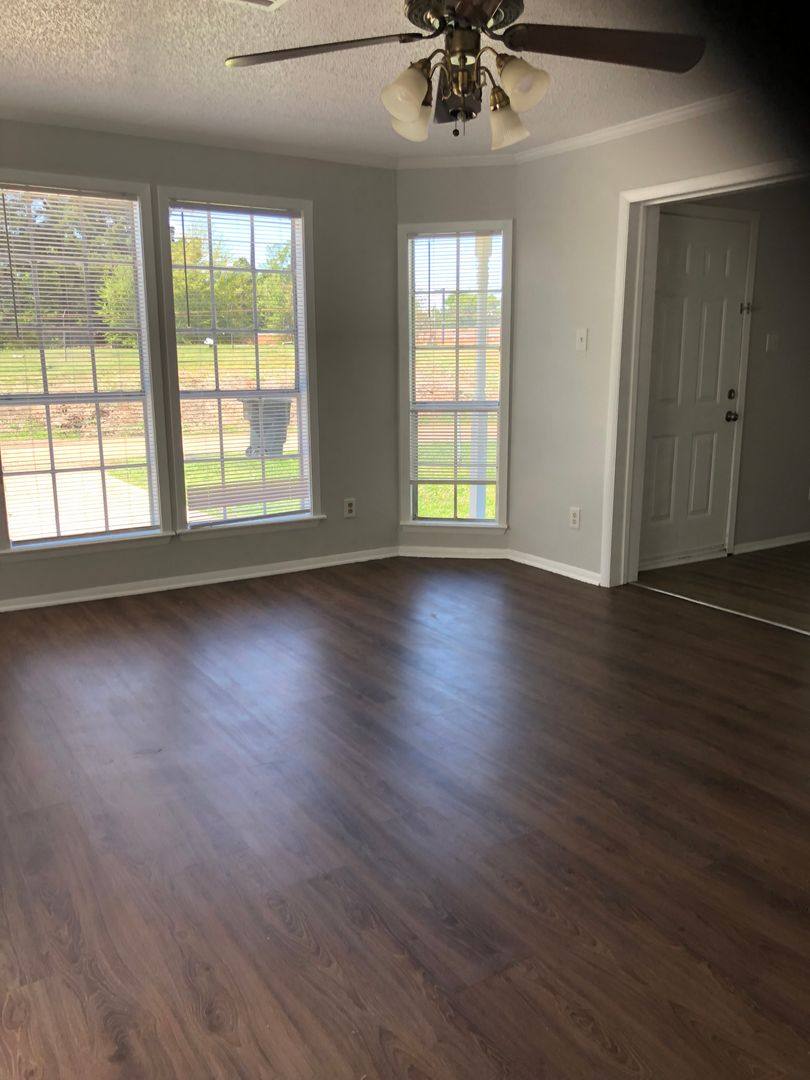 Apartment for rent at 1147 Cornwell, Shreveport, LA 71101
