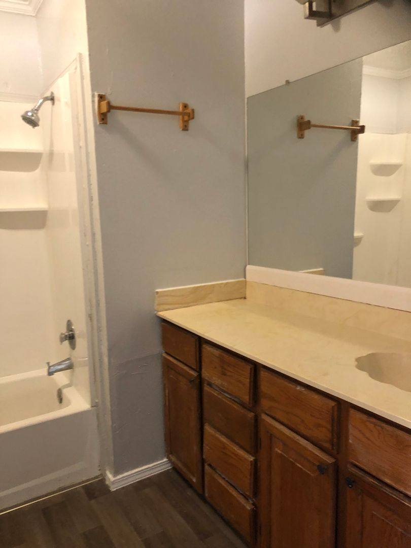 Apartment for rent at 1147 Cornwell, Shreveport, LA 71101