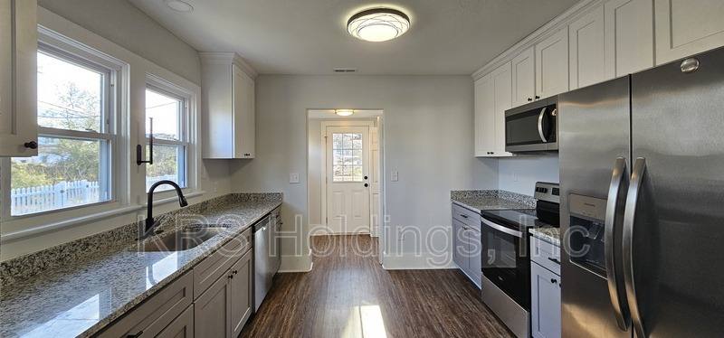 House for rent at 515 Powhatan Parkway, Hampton, VA 23661