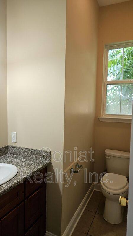 Apartment for rent at 8922 Stroelitz St, New Orleans, LA 70118