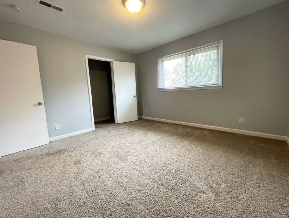 Townhouse for rent at 1102 Marble St, Charlotte, NC 28208