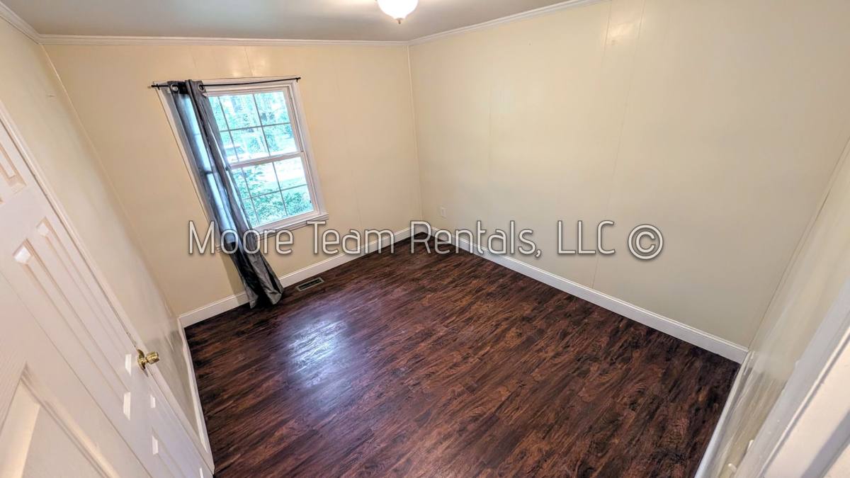 House for rent at 120 Robin St, Hendersonville, NC 28739