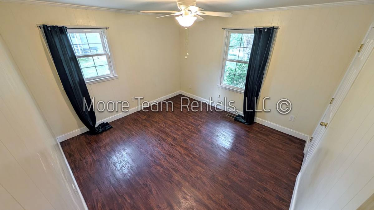 House for rent at 120 Robin St, Hendersonville, NC 28739