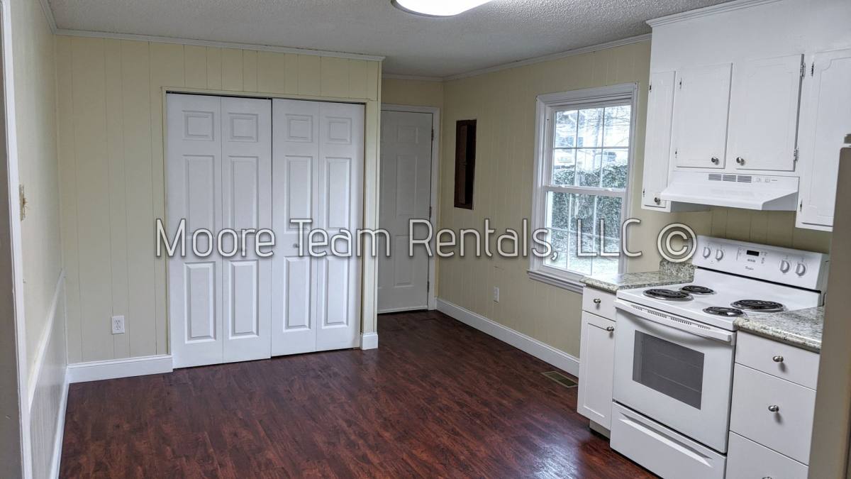 House for rent at 120 Robin St, Hendersonville, NC 28739