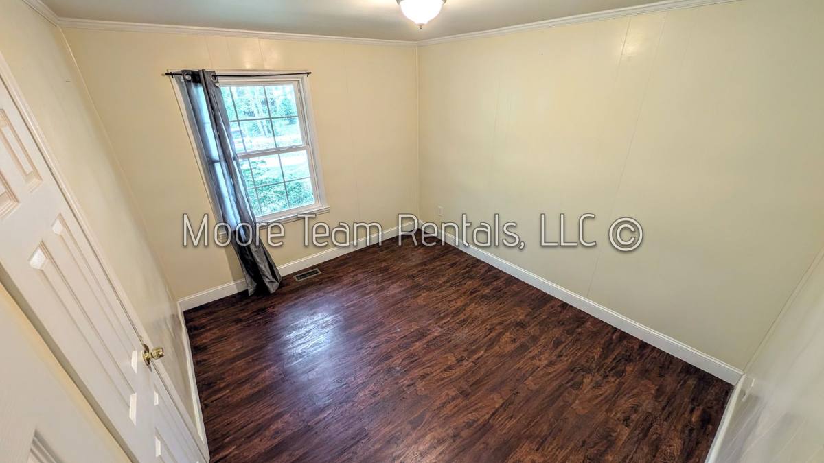 House for rent at 120 Robin St, Hendersonville, NC 28739