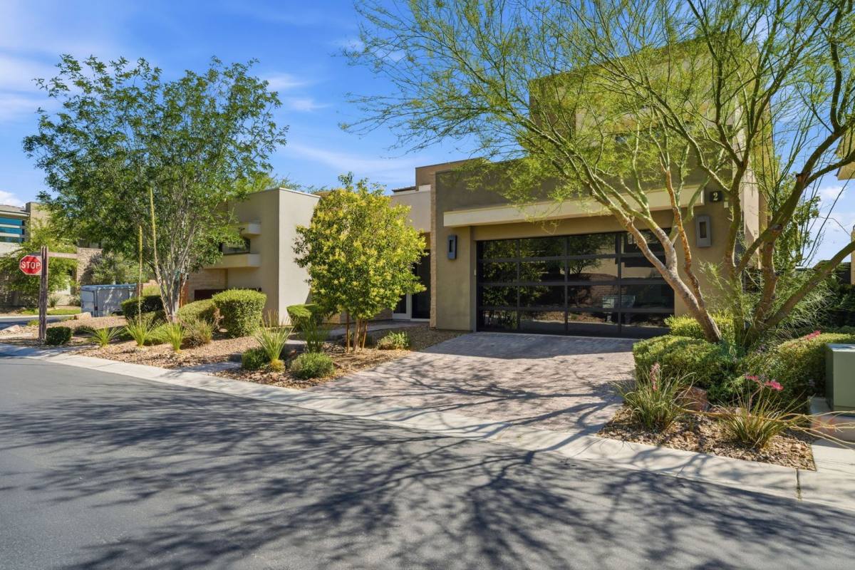 House for rent at 2 Garden Rain Dr, Las Vegas, NV 89135