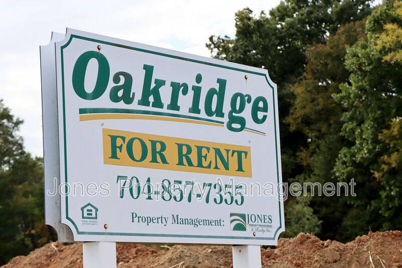 Apartment for rent at 2744 White Oak Lane, Kannapolis, NC 28083