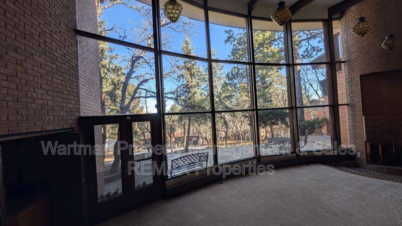 House for rent at 15 Upland Rd, Colorado Springs, CO 80906