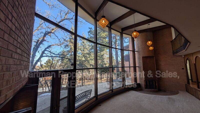 House for rent at 15 Upland Rd, Colorado Springs, CO 80906