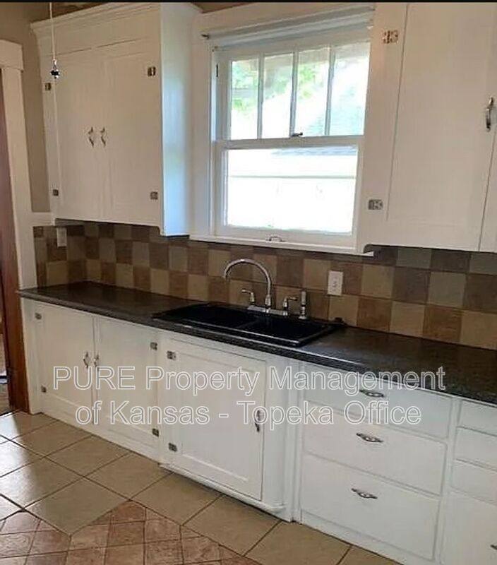 House for rent at 2219 SW Huntoon, Topeka, KS 66604