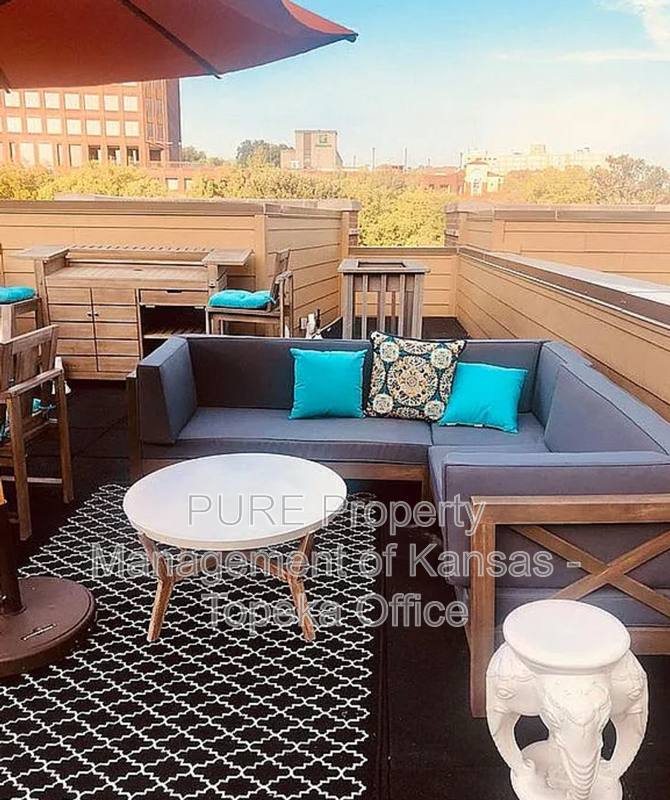 Condo for rent at 4540 Jc Nichols Parkway, Kansas City, MO 64111
