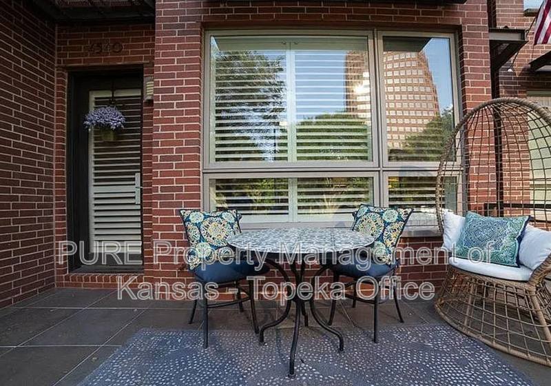 Condo for rent at 4540 Jc Nichols Parkway, Kansas City, MO 64111
